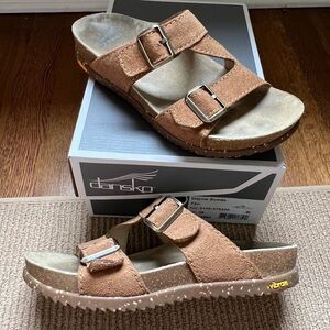 Dansko Dayna Sandals. Tan. Size 7.5